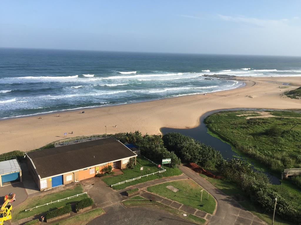 Shangri LA Apartment 208&803 Amanzimtoti Bagian luar foto