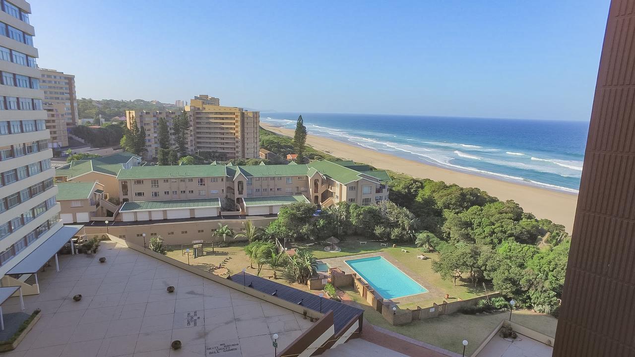 Shangri LA Apartment 208&803 Amanzimtoti Bagian luar foto