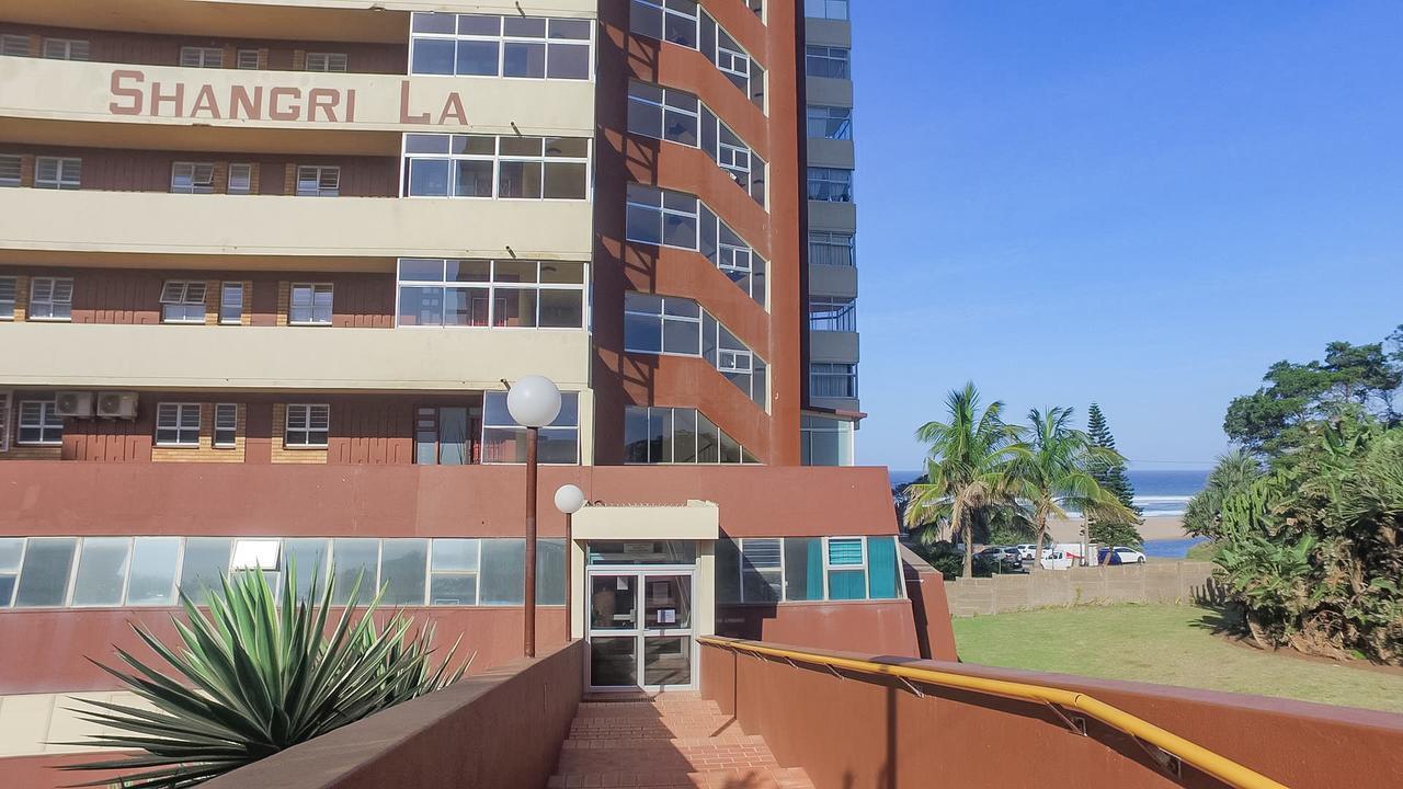 Shangri LA Apartment 208&803 Amanzimtoti Bagian luar foto