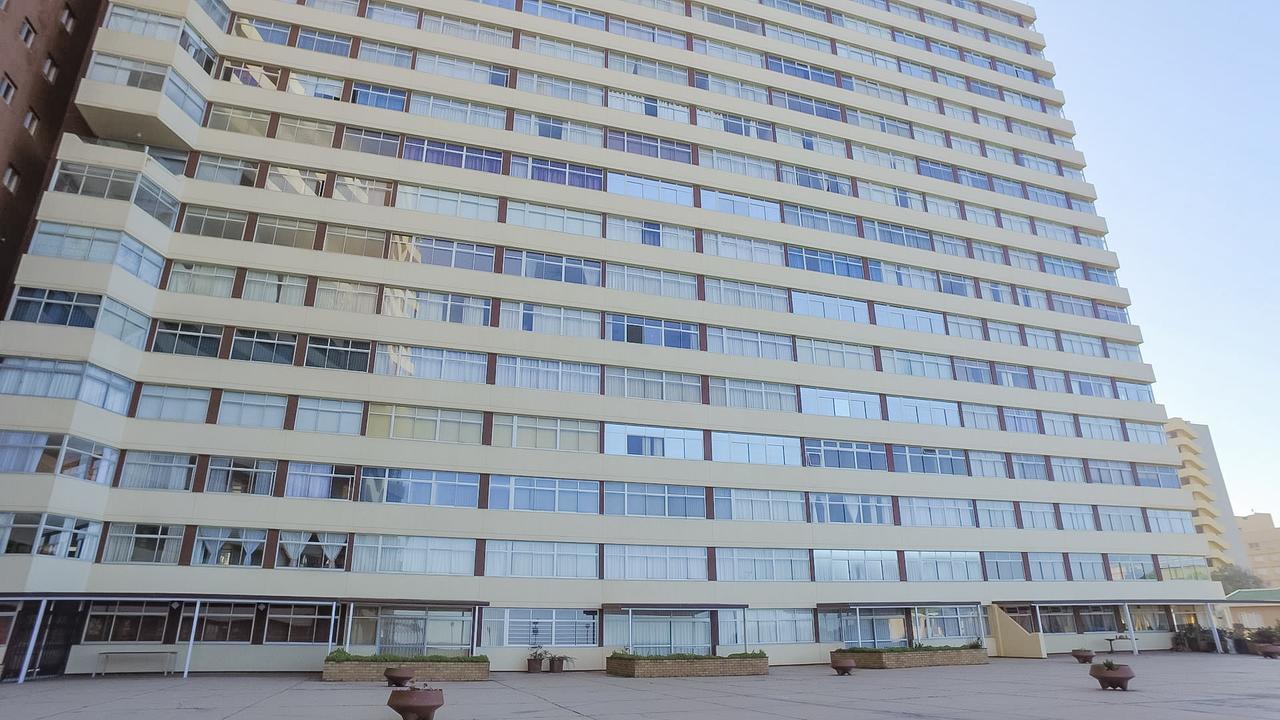 Shangri LA Apartment 208&803 Amanzimtoti Bagian luar foto