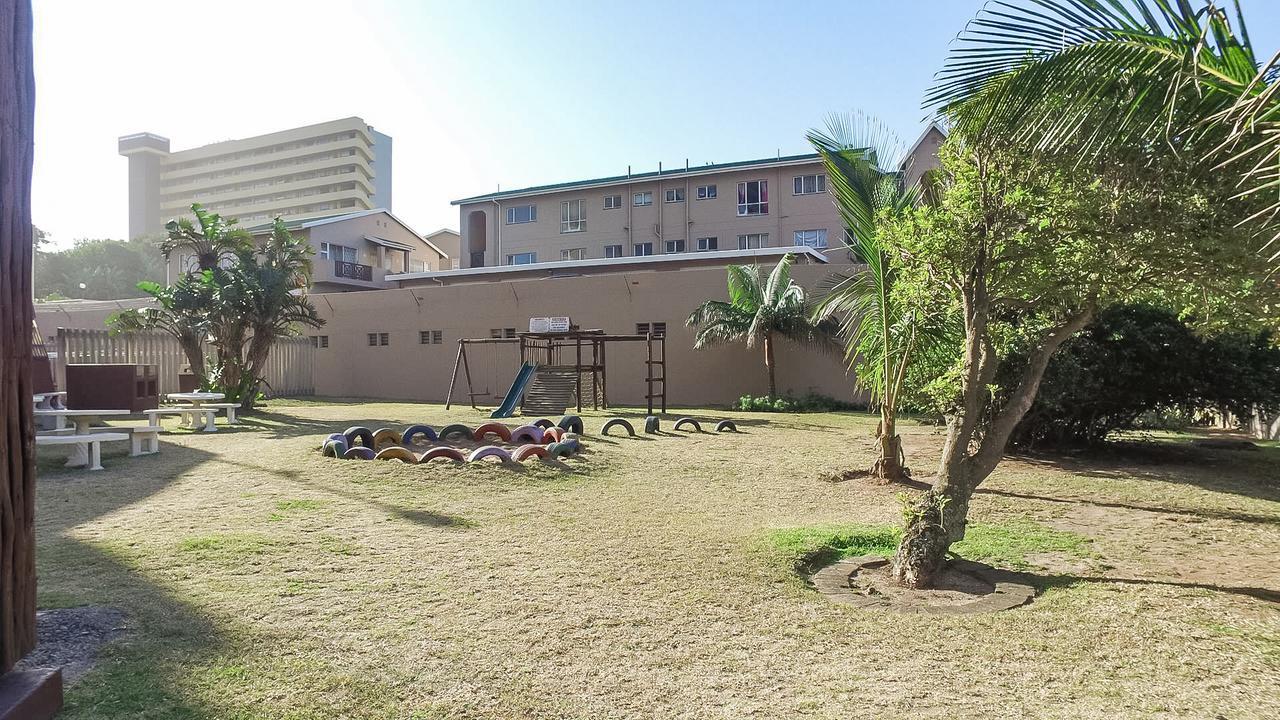 Shangri LA Apartment 208&803 Amanzimtoti Bagian luar foto