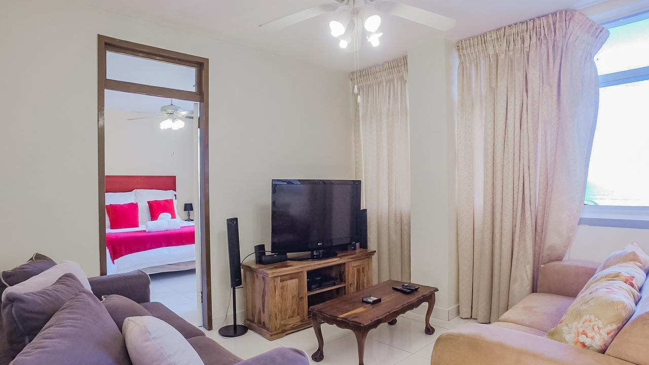 Shangri LA Apartment 208&803 Amanzimtoti Bagian luar foto
