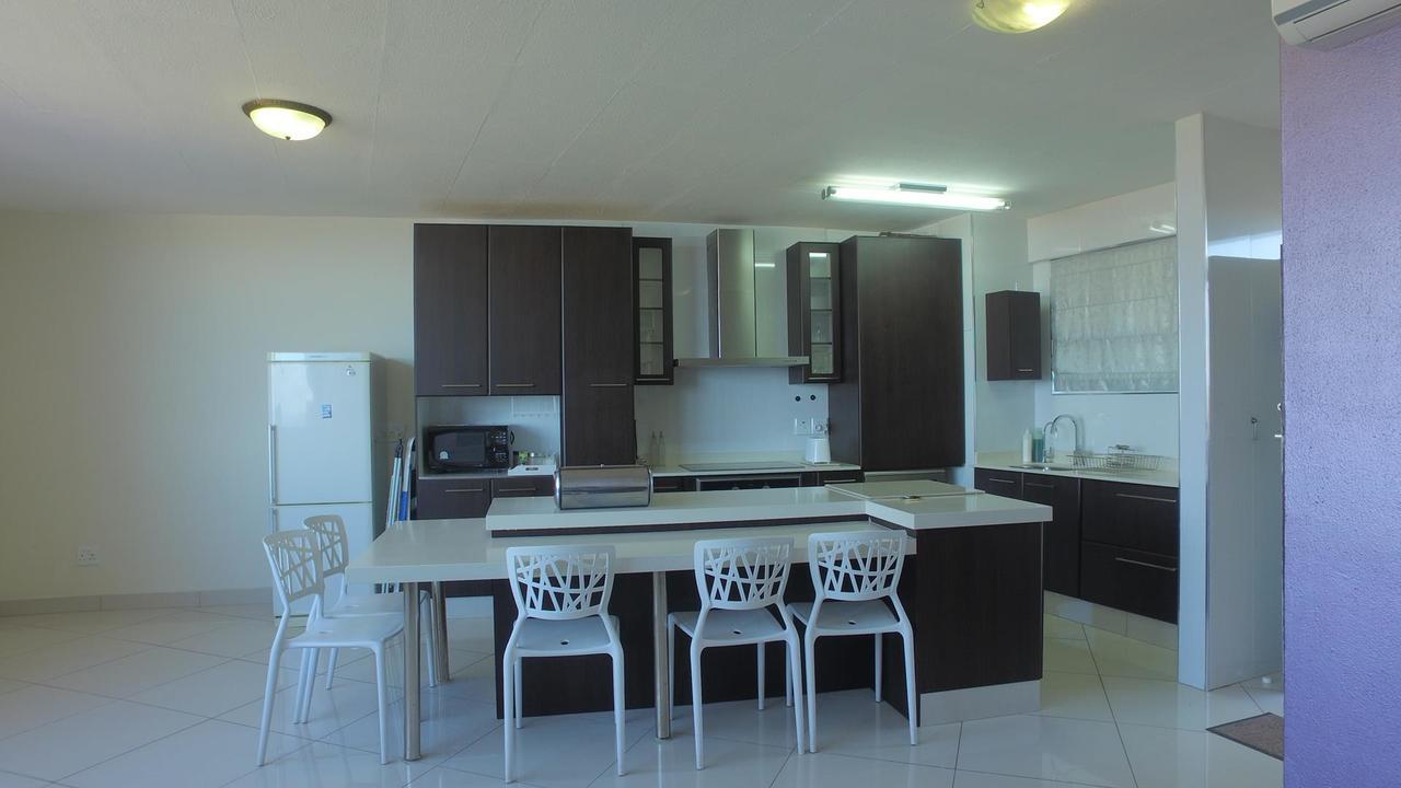Shangri LA Apartment 208&803 Amanzimtoti Bagian luar foto